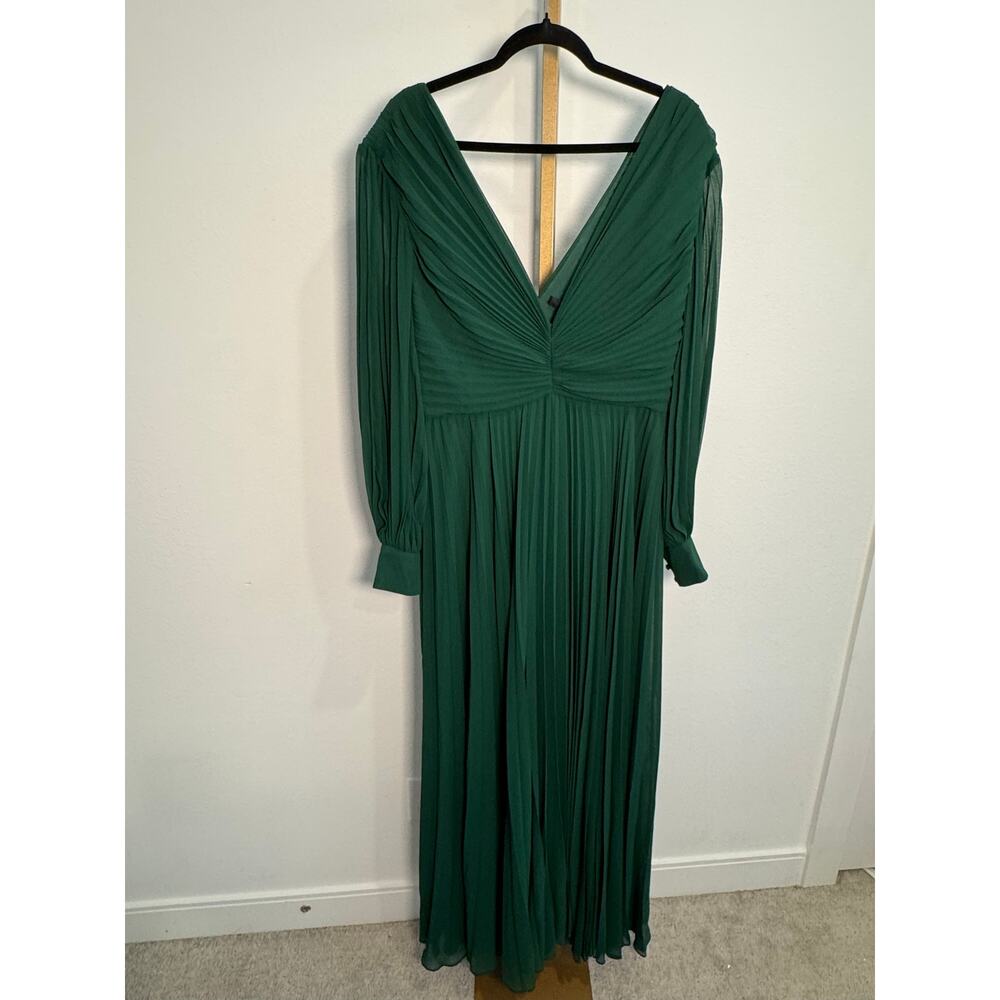 Badgley Mischka | Pleated Sheer Sleeve V-Neck Gown - Picture 3 of 10